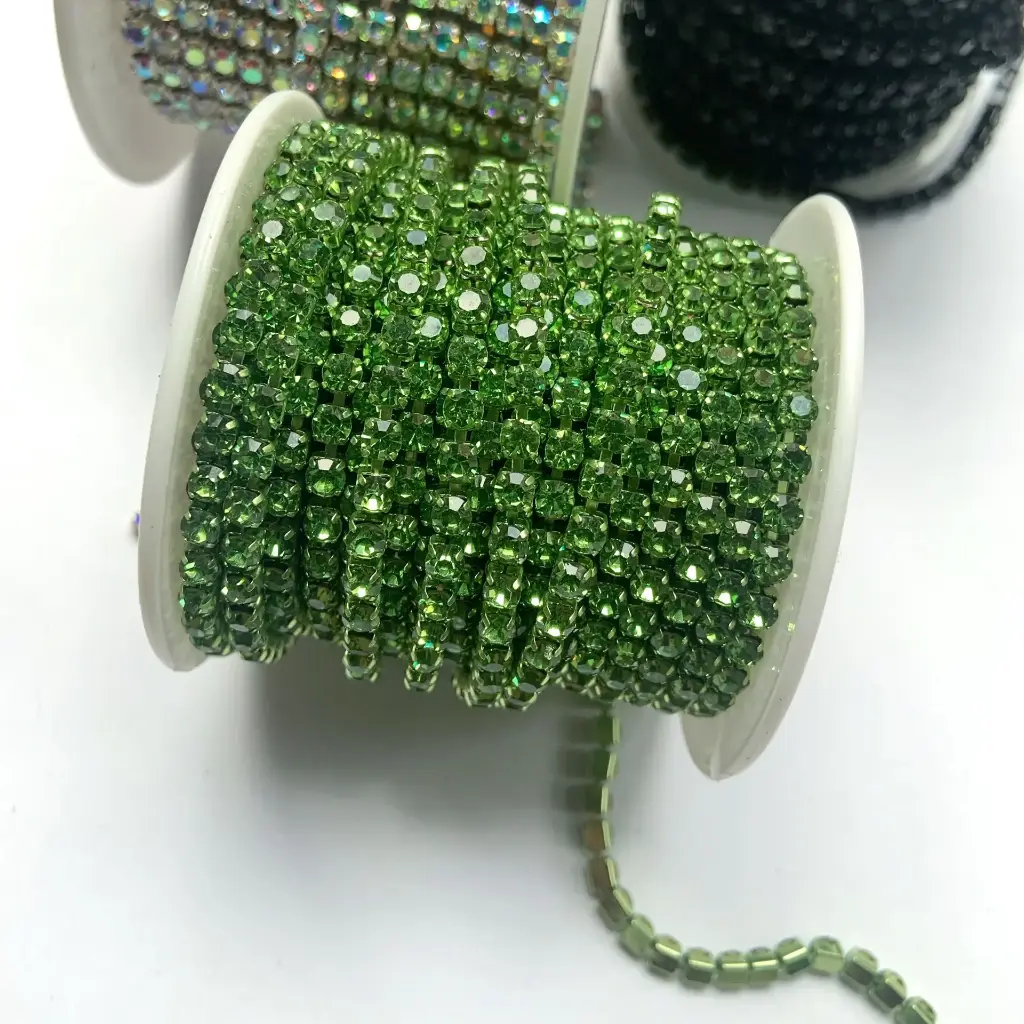 STRASS - PERIDOT - ss16 - por METRO