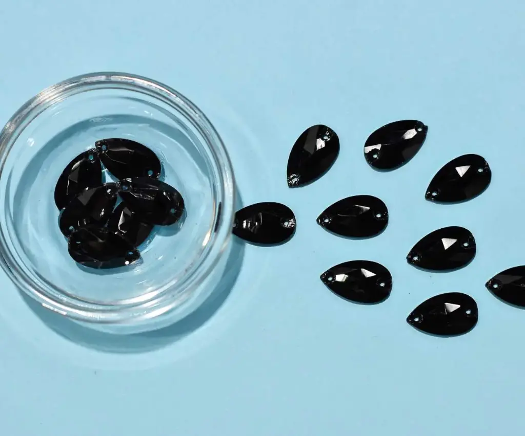 SEWON CRYSTAL - LÁGRIMA - JET - 11x18 - (x1)