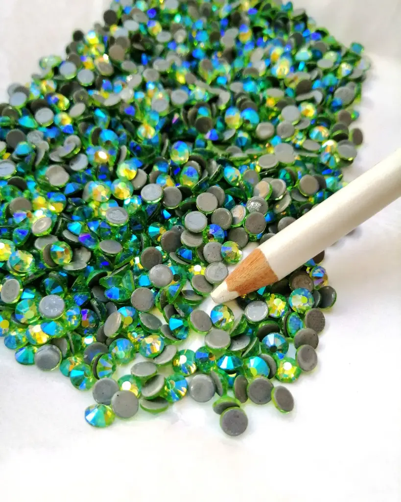 HOTFIX - BRILLOS - PERIDOT AB - SS20