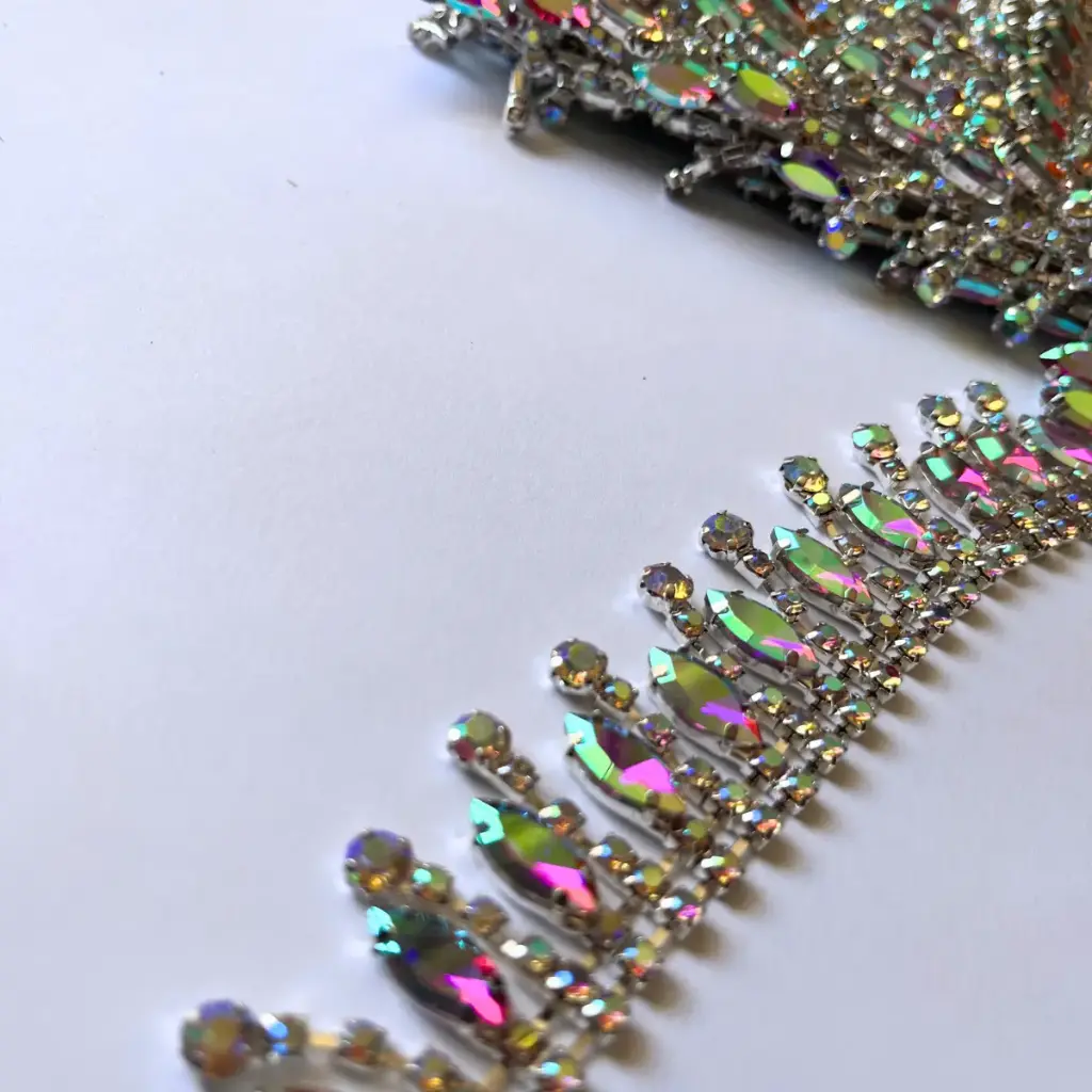 APLIQUE - GALON DE CRISTAL - CRYSTAL AB - por Metro