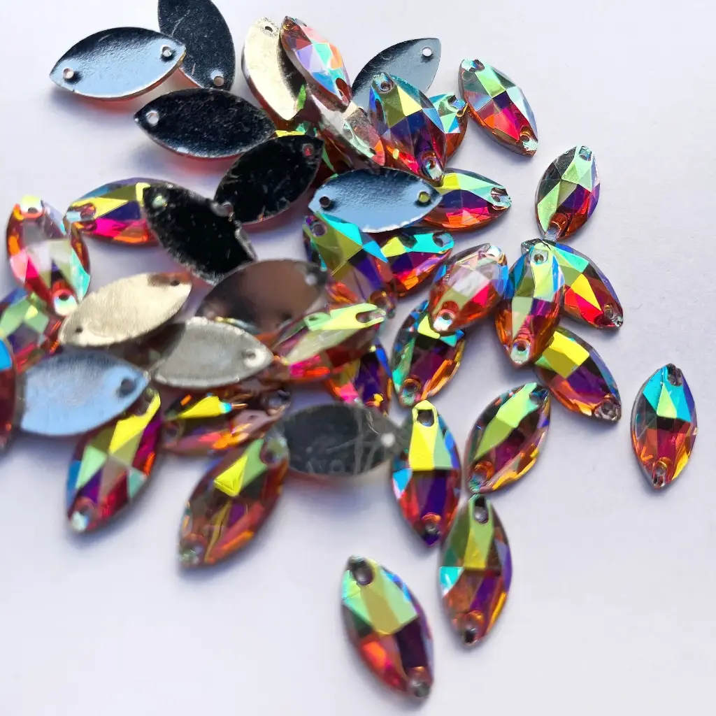 PIEDRAS ACRÍLICAS - NAVETTE - SUN AB - 9X18 (100un)