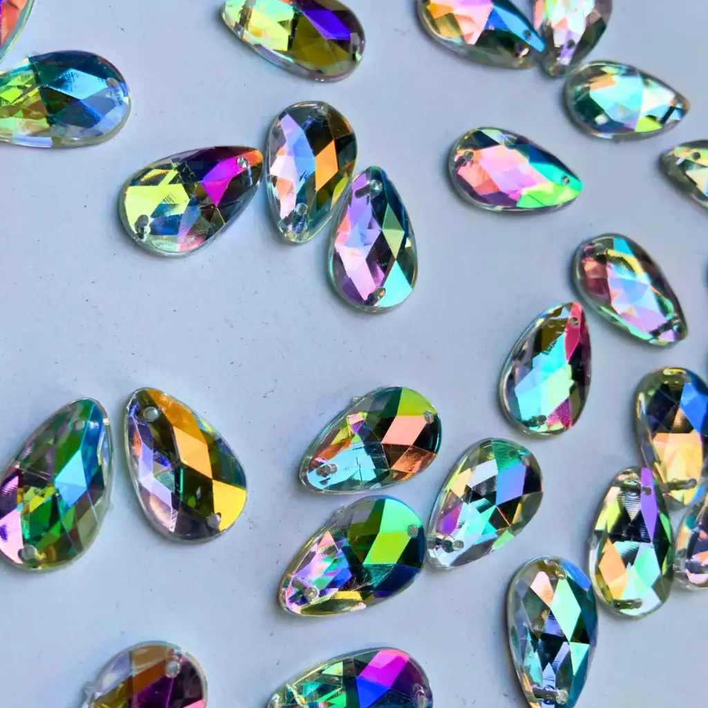 PIEDRAS DE ACRÍLICO - LÁGRIMA - CRYSTAL AB - 11x18 (100un)