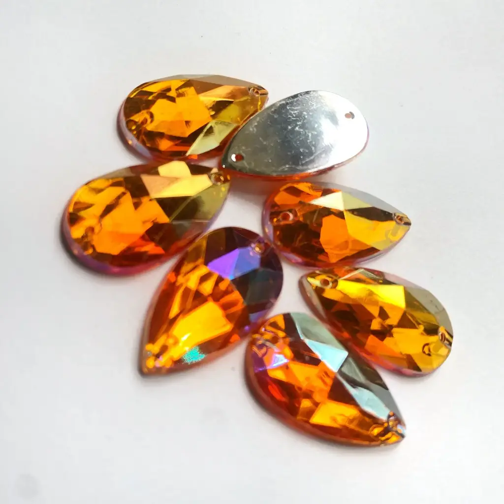 PIEDRAS DE ACRÍLICO - LÁGRIMA - SUN AB - 11X18 (100un)